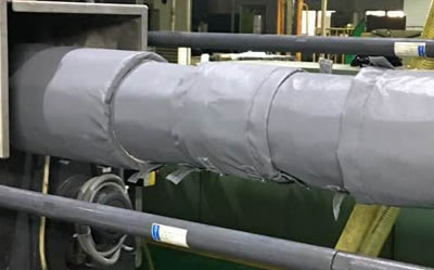 注塑機(jī)<a href=http://www.jmwfg.com.cn/e/tags/?tagname=%E4%BF%9D%E6%B8%A9%E8%A1%A3 target=_blank class=infotextkey>保溫衣</a>的好處