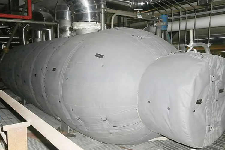 再沸器保溫,再沸器<a href=http://www.jmwfg.com.cn/e/tags/?tagname=%E4%BF%9D%E6%B8%A9%E5%A5%97 target=_blank class=infotextkey>保溫套</a>,<a href=http://www.jmwfg.com.cn/e/tags/?tagname=%E6%8D%A2%E7%83%AD%E5%99%A8%E4%BF%9D%E6%B8%A9 target=_blank class=infotextkey>換熱器保溫</a>