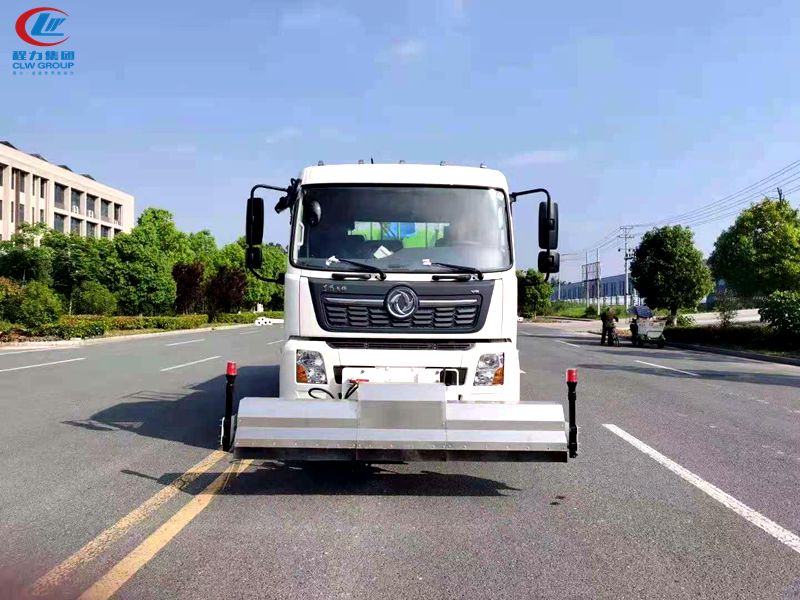 路面高壓沖洗養(yǎng)護(hù)車
