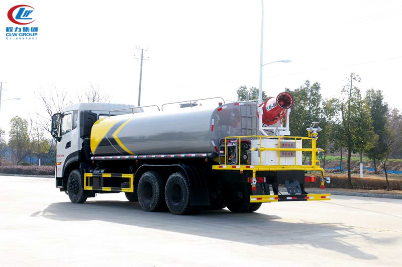 高端東風天龍18方灑水車