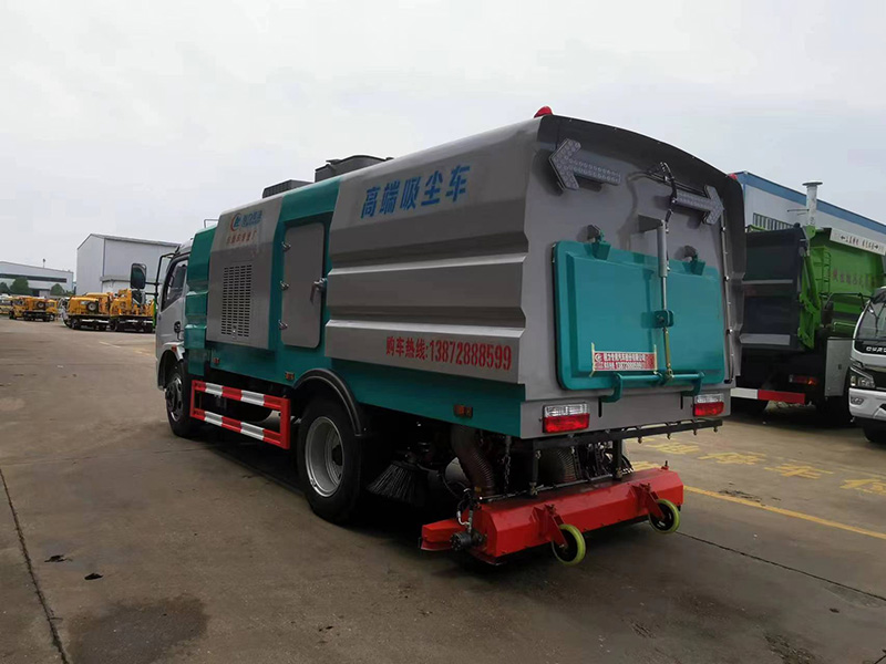 東風(fēng)大多利卡吸塵車